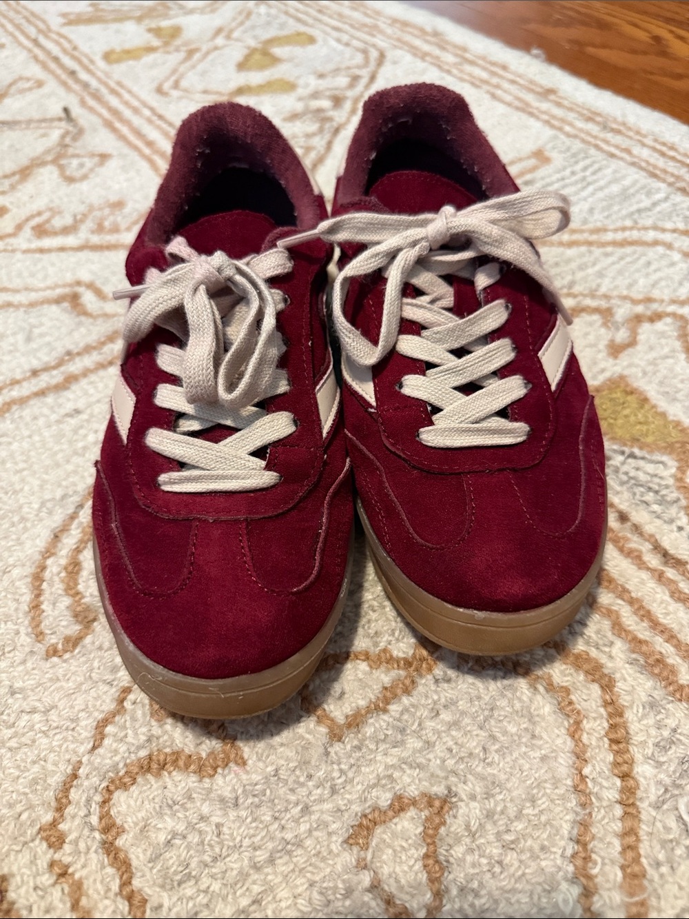 Madden girl in maroon. Size 7
